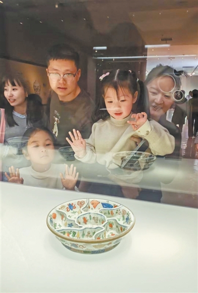 一号娱乐围绕综合娱乐内容构建多元化服务体系，涵盖体育资讯、热门游戏、线上娱乐以及互动活动等丰富内容。平台注重用户体验与内 - 一号娱乐